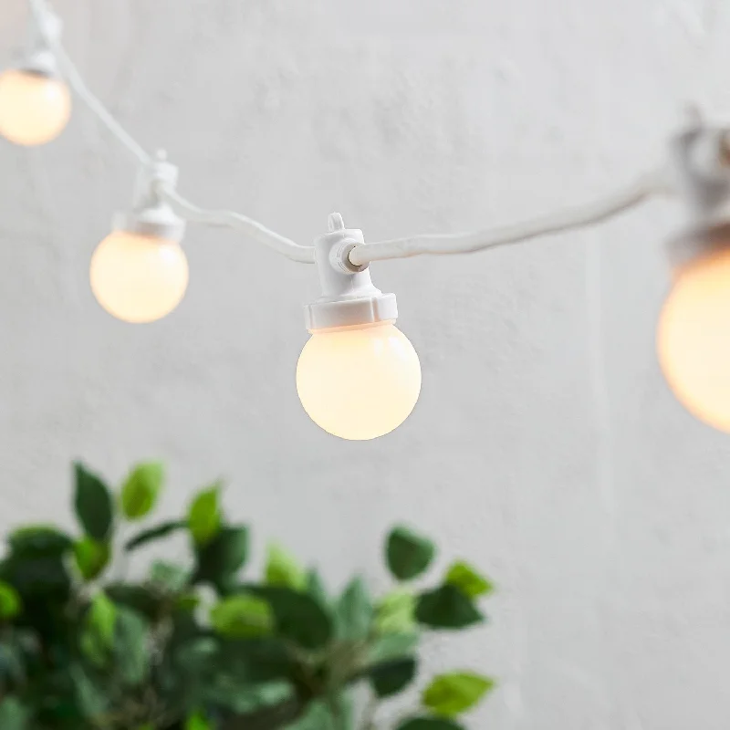 Battery - Operated String Lights for Indoor UsePro Connect 15m 30 Warm White Connectable Festoon Lights White Cable