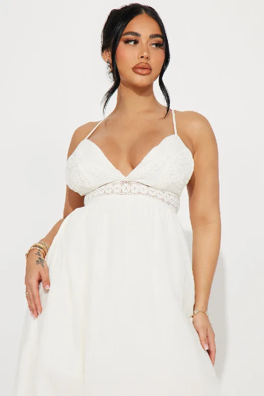 Beach Vacation Maxi Dress - Cream