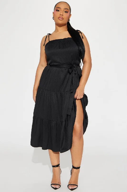 Marilynn Midi Dress - Black