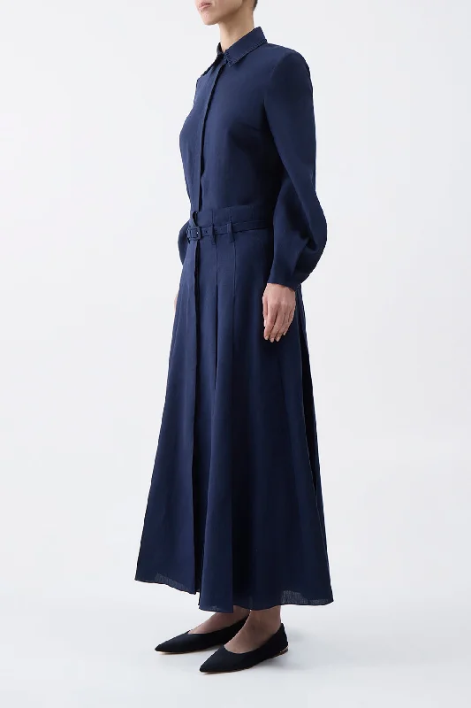 Dugald Pleated Skirt in Navy Aloe Linen