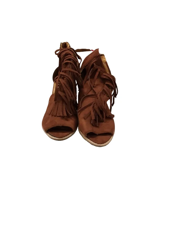 Sandals Heels Block By Clothes Mentor In Brown, Size: 10