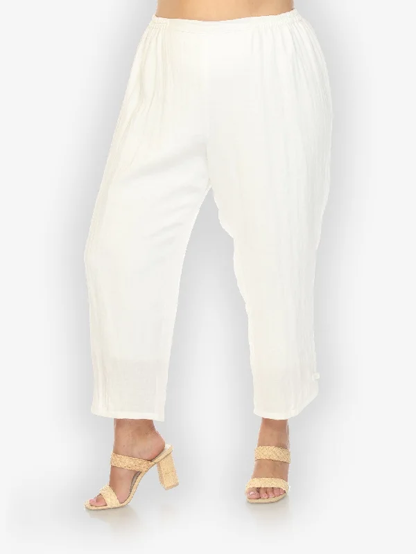 Cropped Pant with Frog Detail