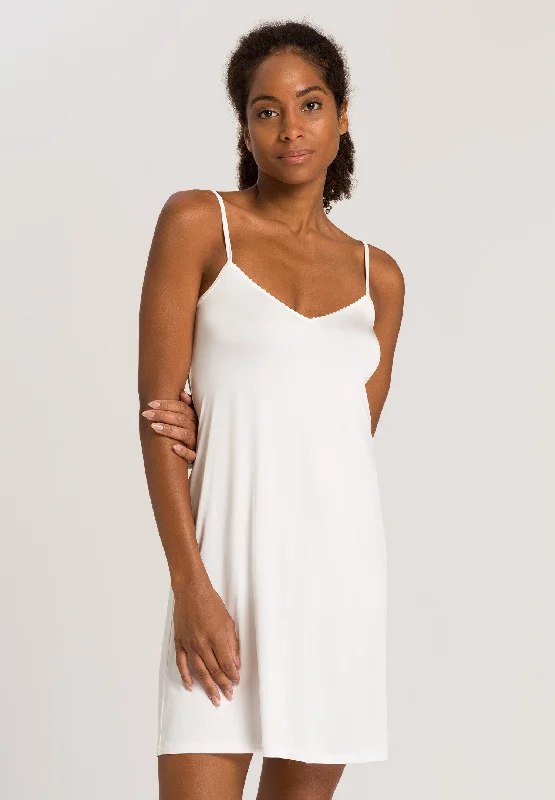 Satin Deluxe Bodydress | Off White 71065-102