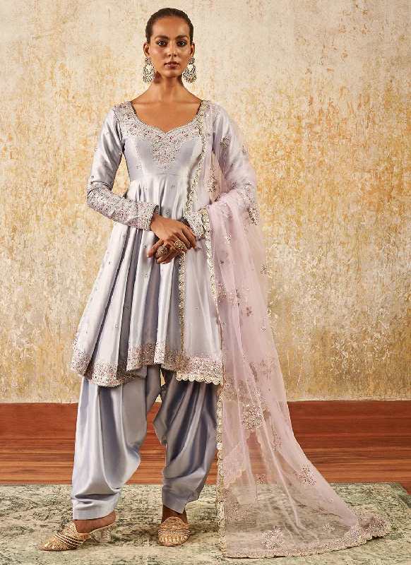 Light Purple Embroidered Patiala Suit