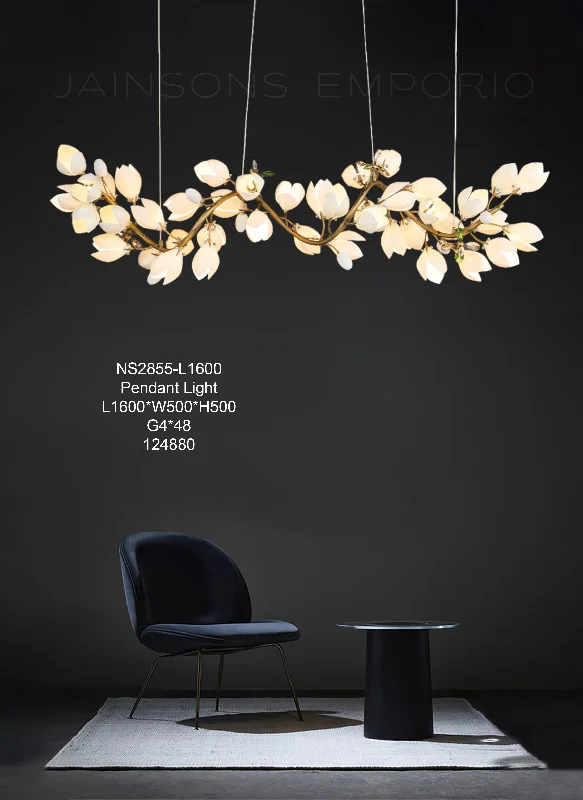 Chandeliers with Candle - Style Bulbs for a Classic AestheticChic Aura Chandelier