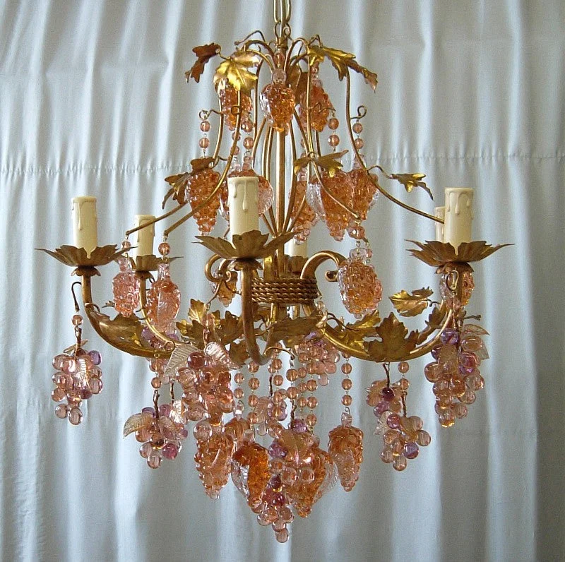Chandeliers with Multiple Lights for Maximum IlluminationMurano Fruit Chandelier