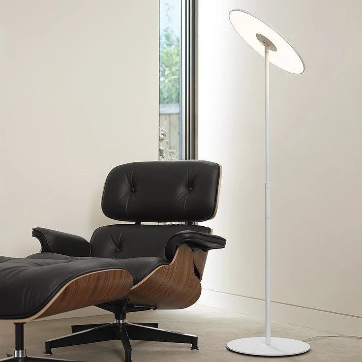 Victorian Style Floor Lamp for Traditional and Elegant InteriorsCirca Floor