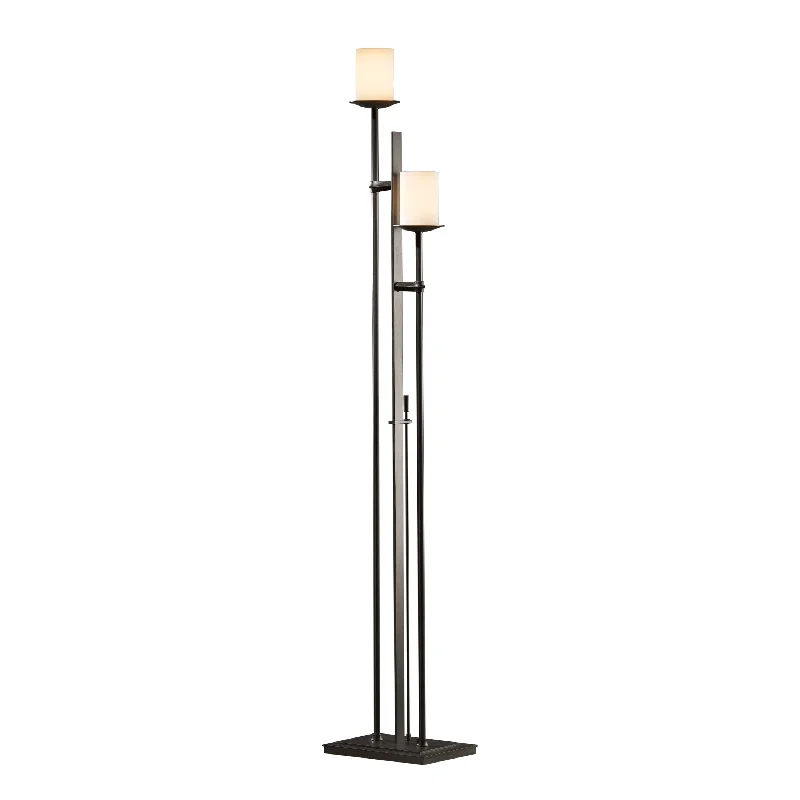 Victorian Style Floor Lamp for Traditional and Elegant InteriorsRook Twin Floor Lamp