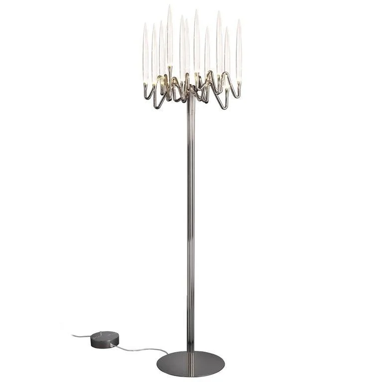 Victorian Style Floor Lamp for Traditional and Elegant InteriorsIl Pezzo 3 Floor Lamp